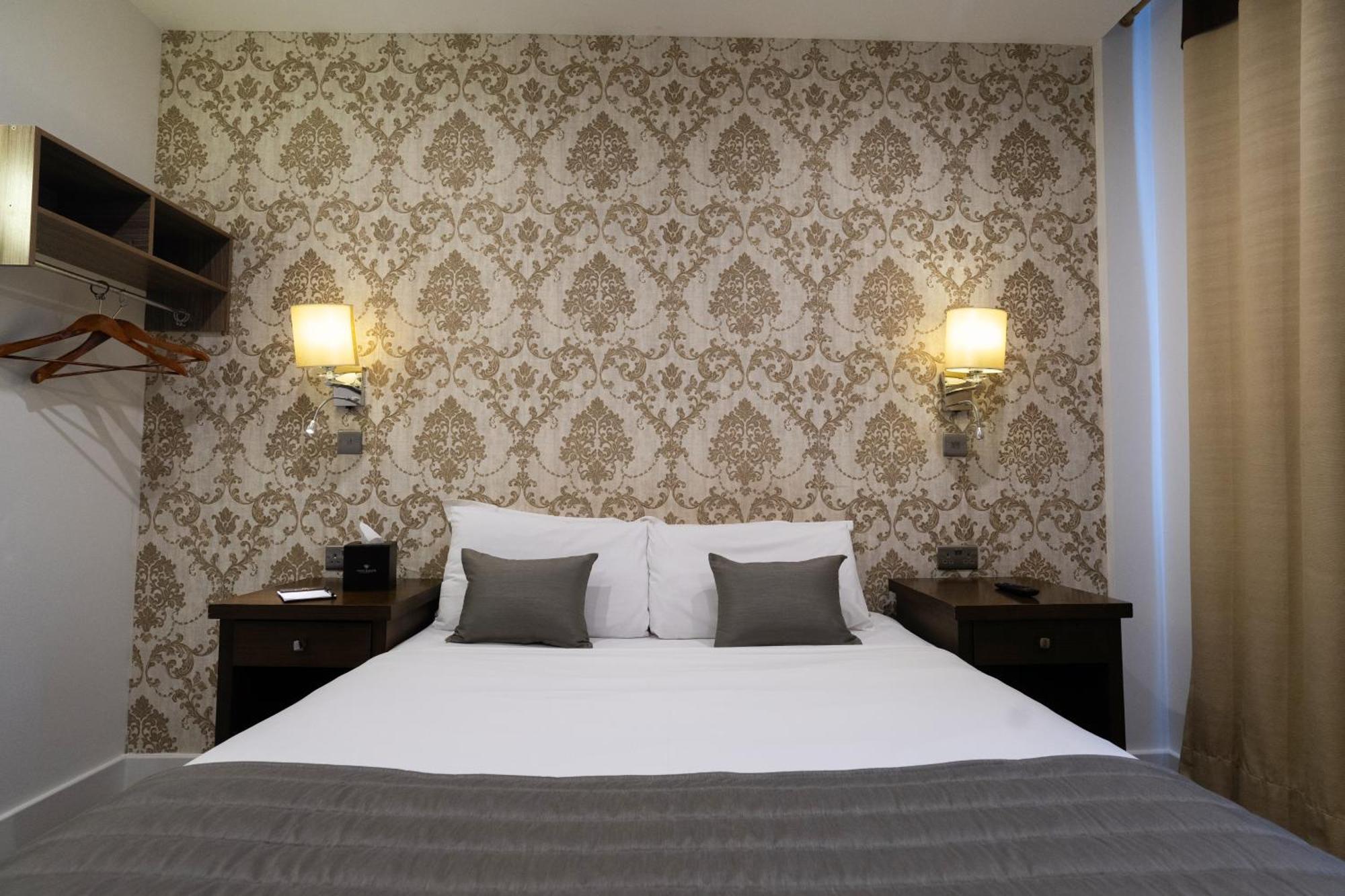 Grand Sapphire Hotel & Banqueting Croydon Dış mekan fotoğraf