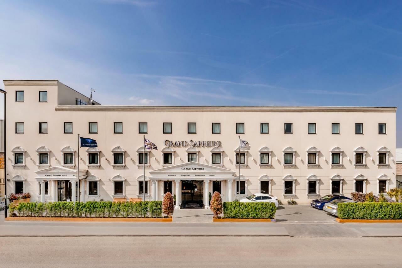 Grand Sapphire Hotel & Banqueting Croydon Dış mekan fotoğraf
