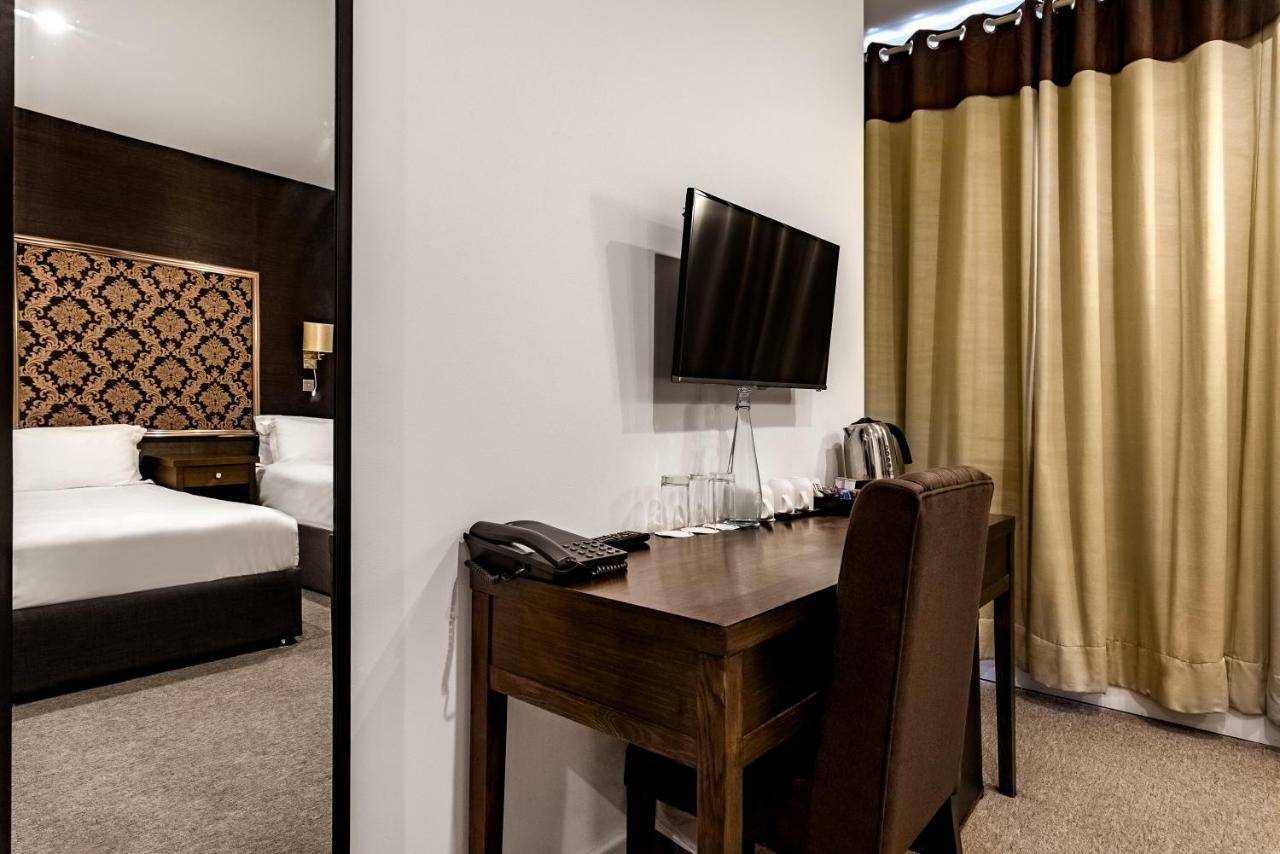 Grand Sapphire Hotel & Banqueting Croydon Dış mekan fotoğraf