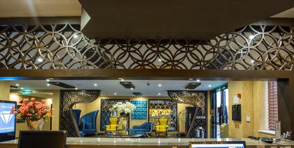 Grand Sapphire Hotel & Banqueting Croydon Dış mekan fotoğraf