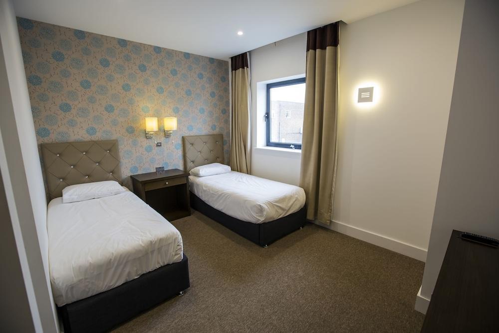 Grand Sapphire Hotel & Banqueting Croydon Dış mekan fotoğraf