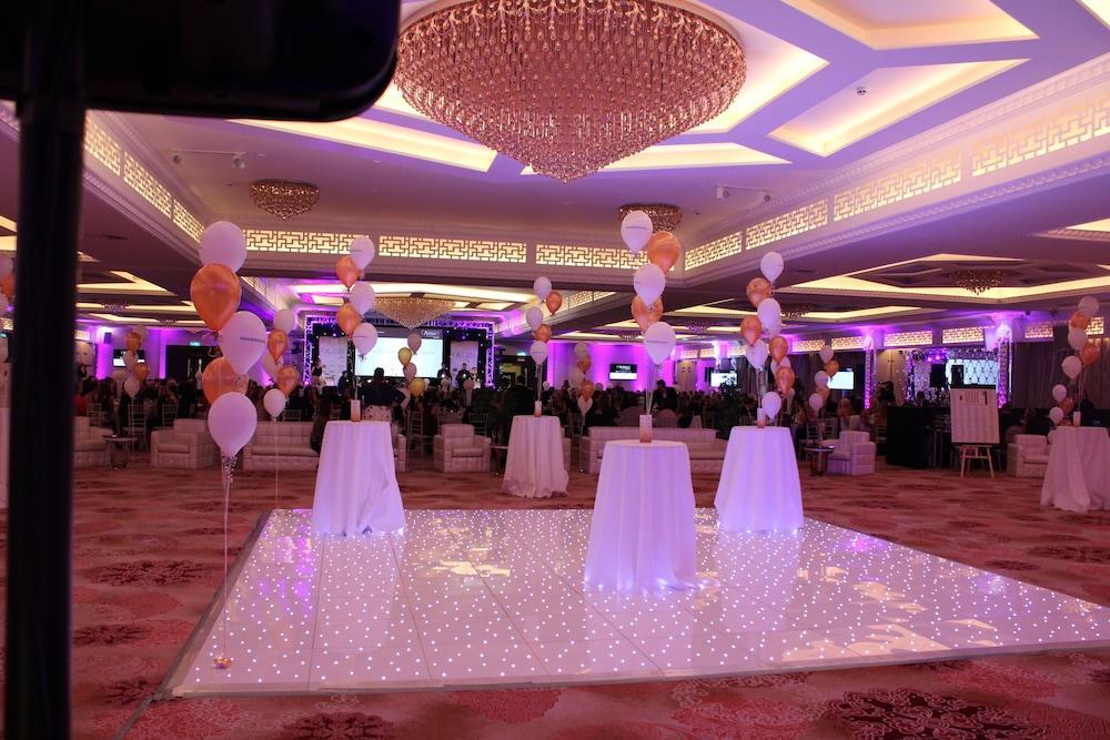 Grand Sapphire Hotel & Banqueting Croydon Dış mekan fotoğraf